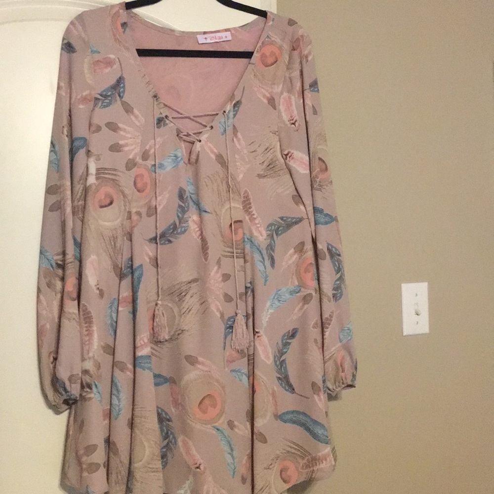 Izzy & Lola pink long sleeve dress